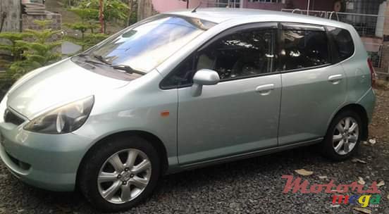 2005' Honda Jazz photo #1