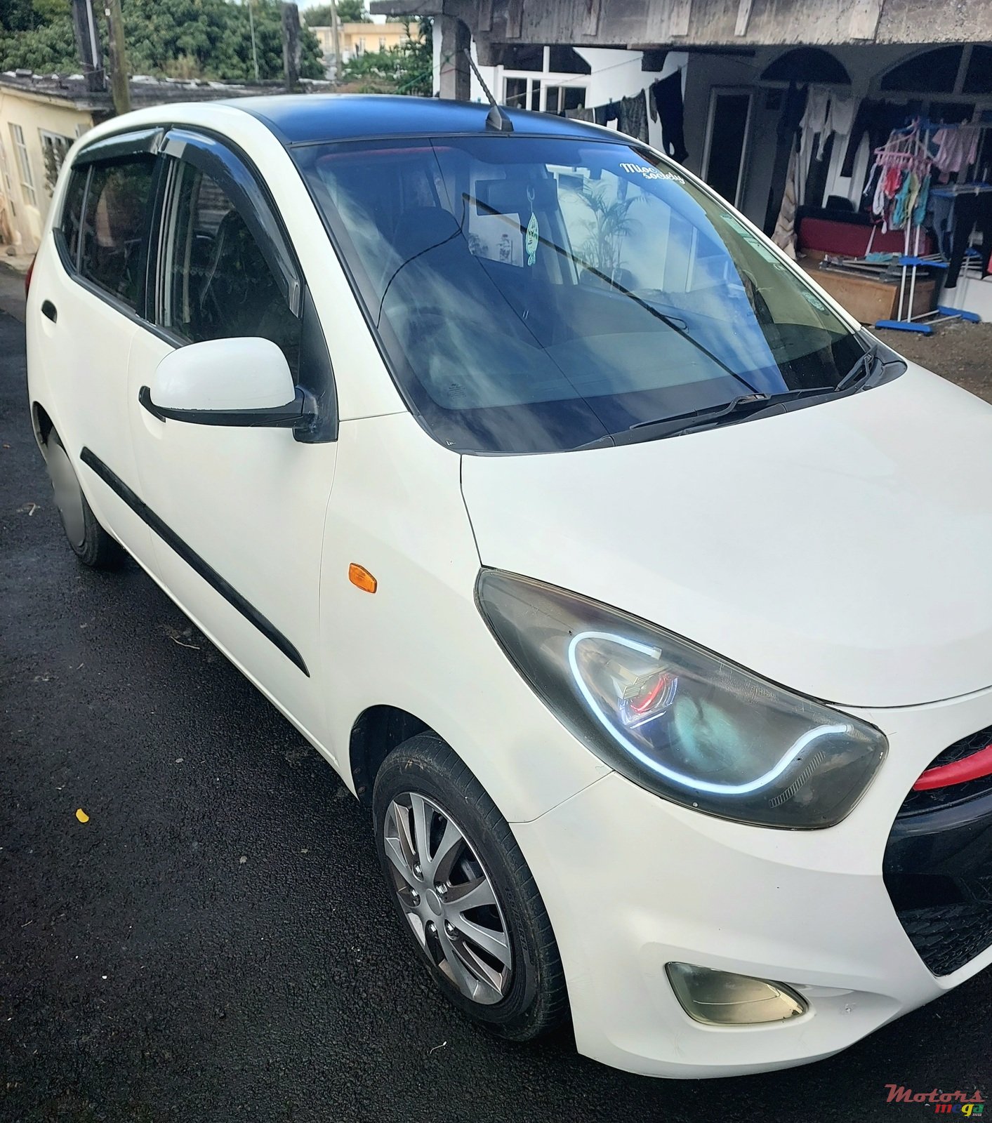 2012' Hyundai i10 photo #6