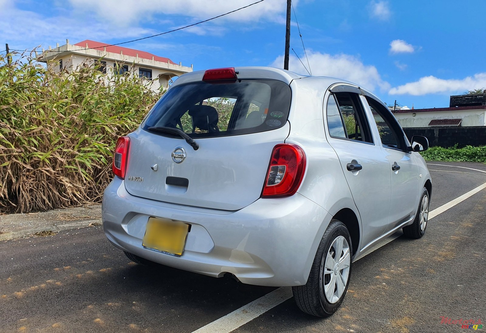 2015' Nissan March photo #5