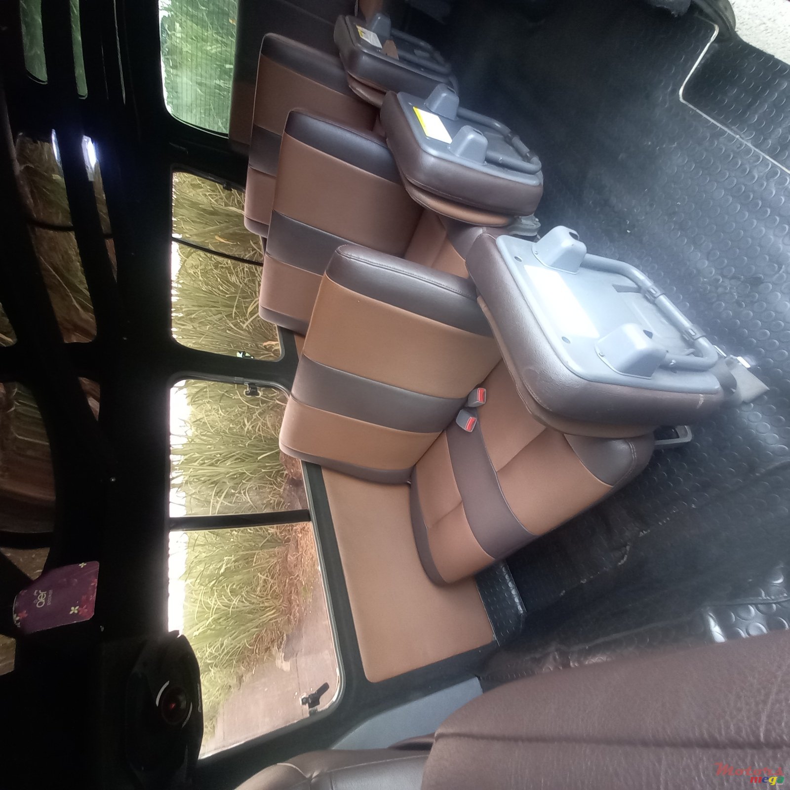 2012' Nissan Urvan photo #6