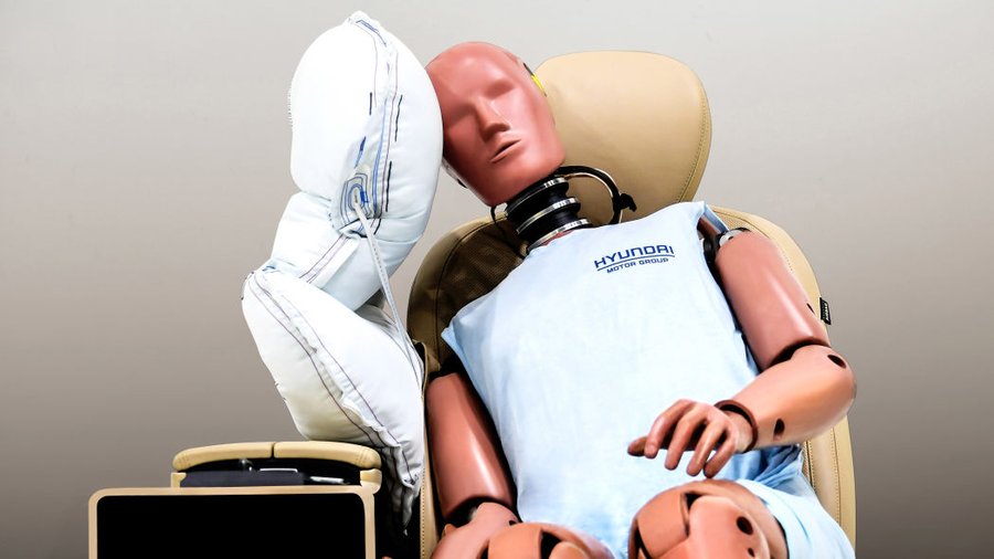 Hyundai develops an airbag to protect you from your passenger, and vice versa