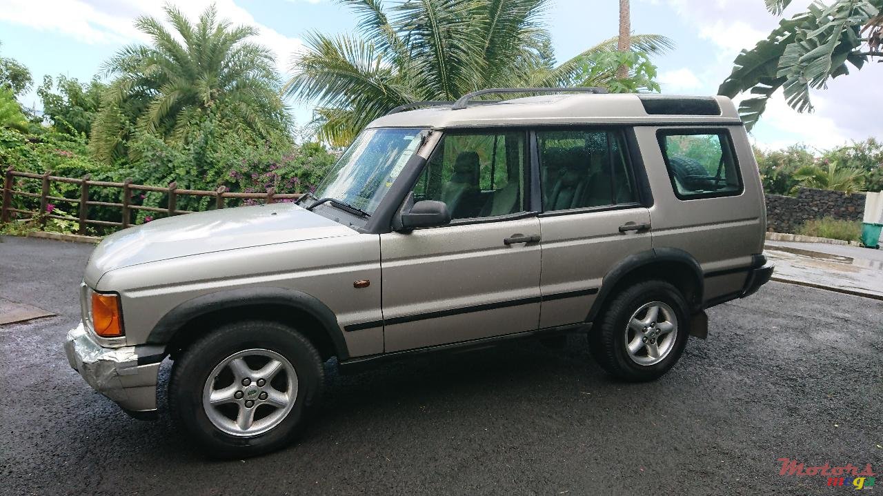 2001' Land Rover Discovery Series II photo #2