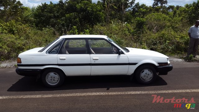 1984' Toyota Corona photo #1