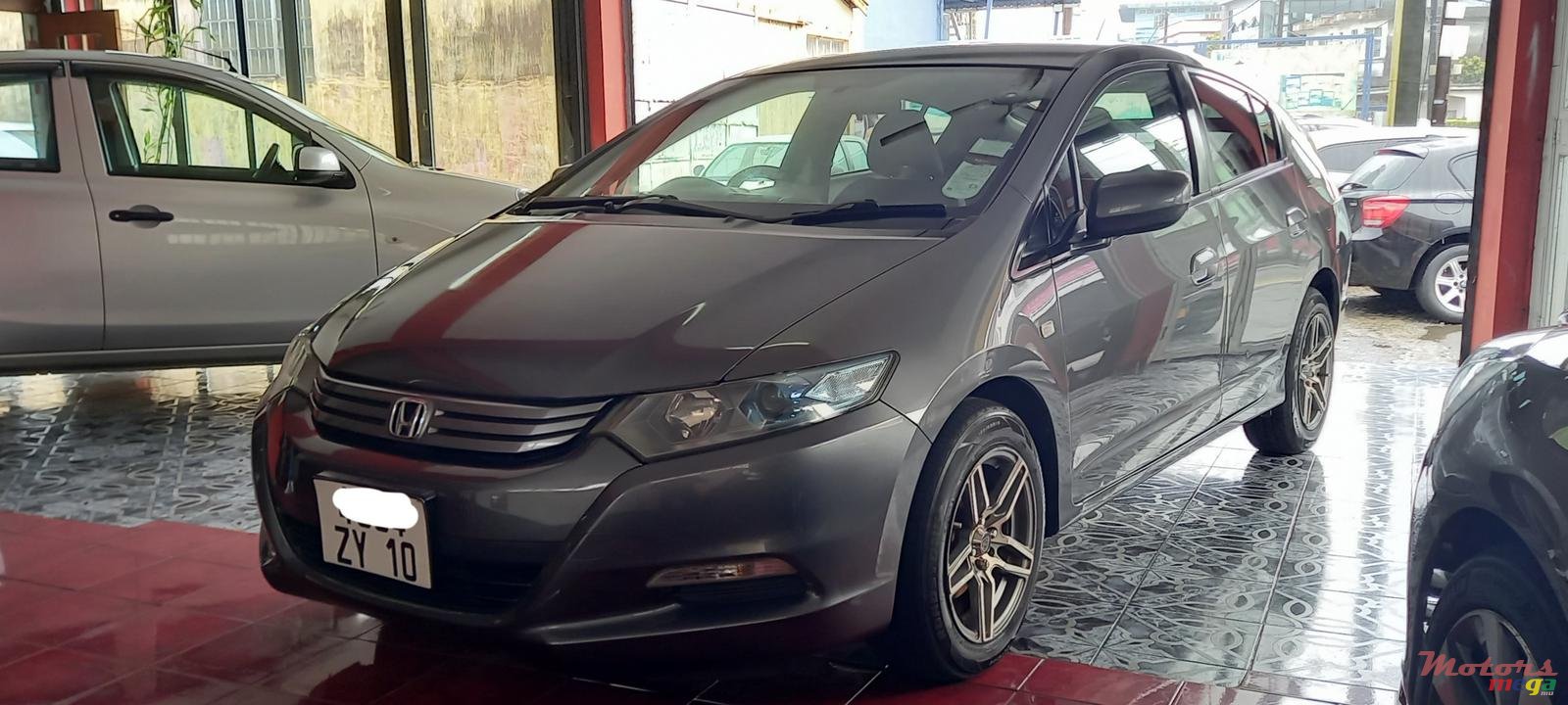 2010' Honda Insight Hybrid photo #1