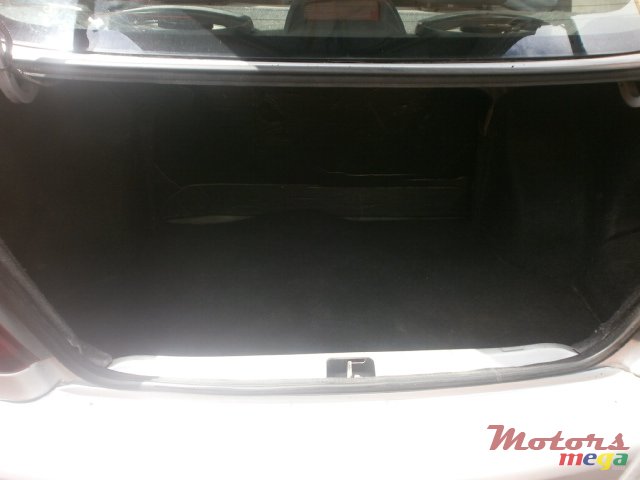 2000' Toyota platz photo #6