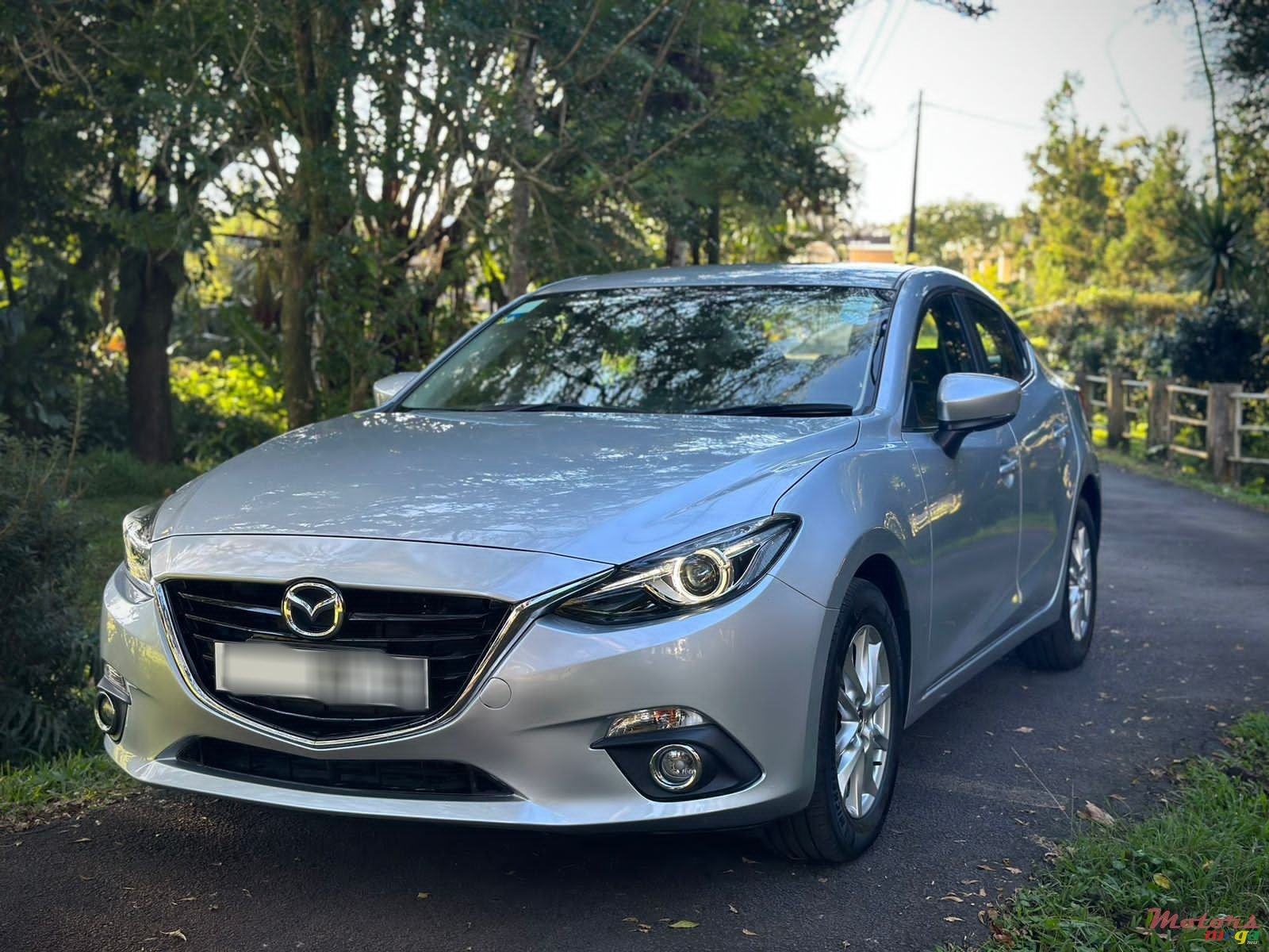 2018' Mazda 3 photo #3