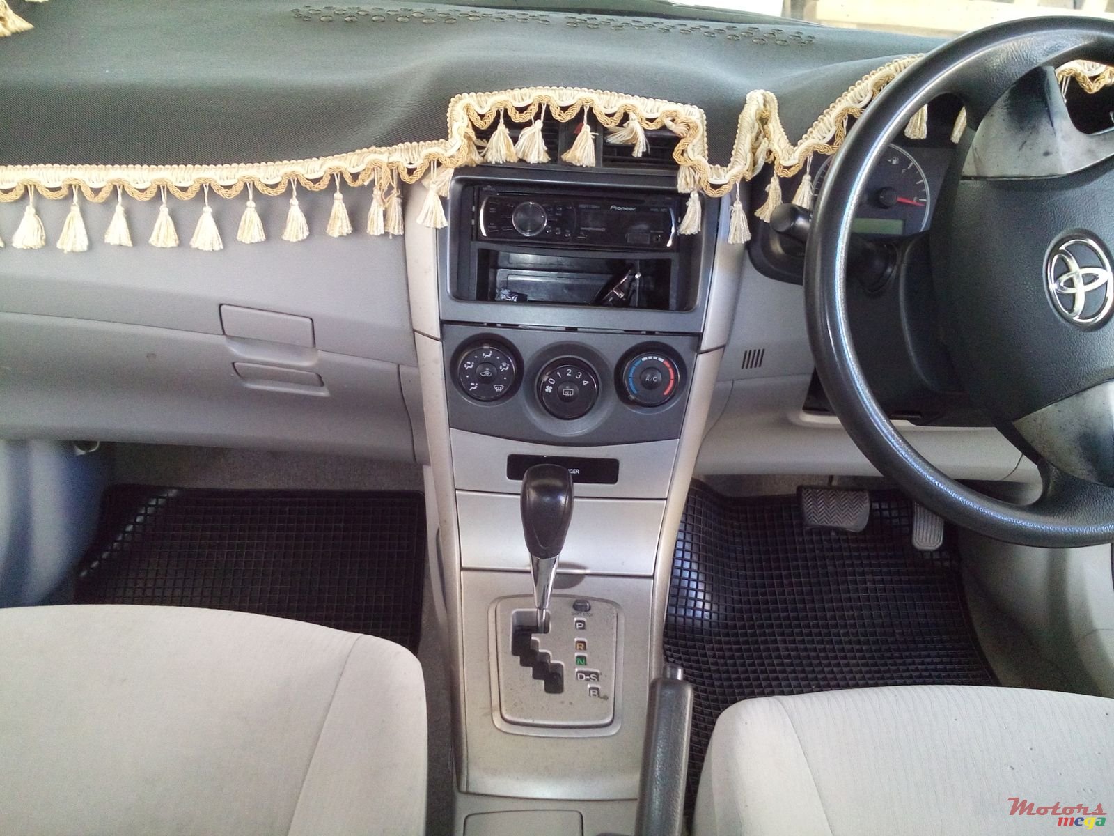 2007' Toyota Axio photo #6