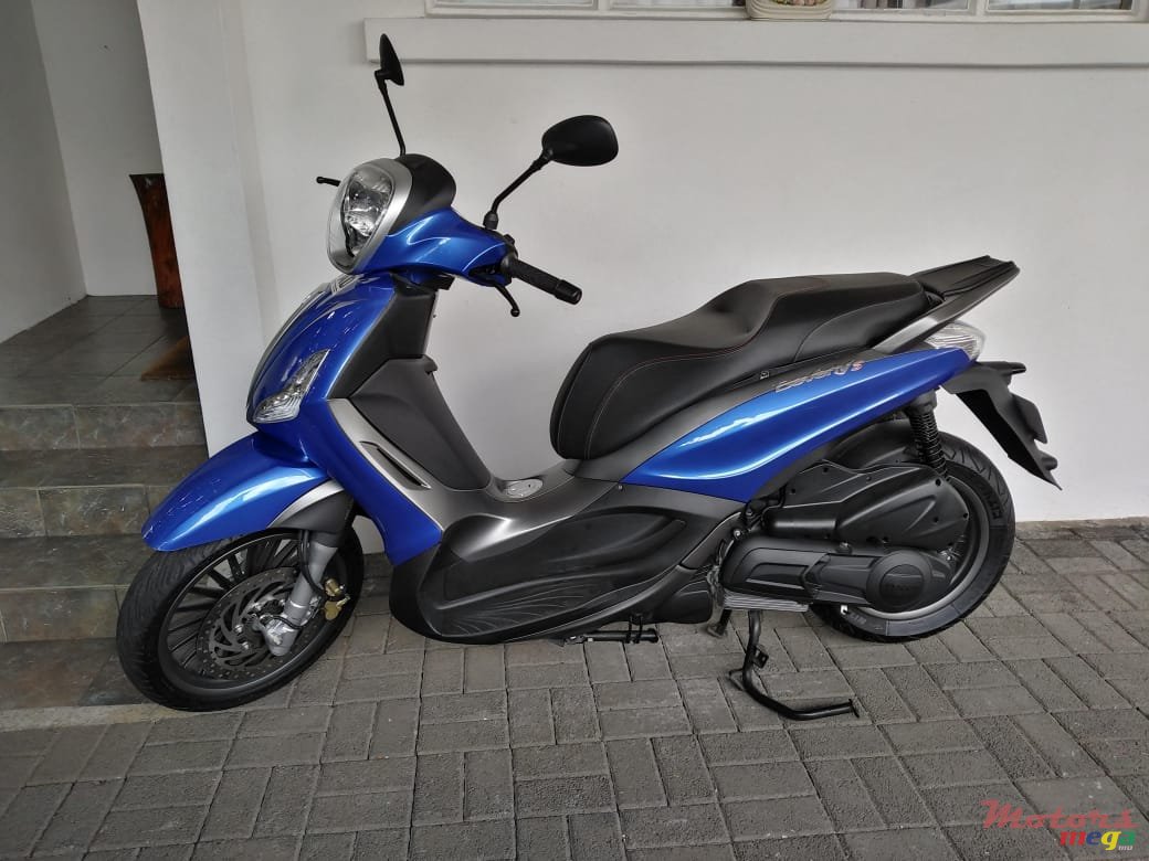 2018' Piaggio Beverly/S 300ie photo #1