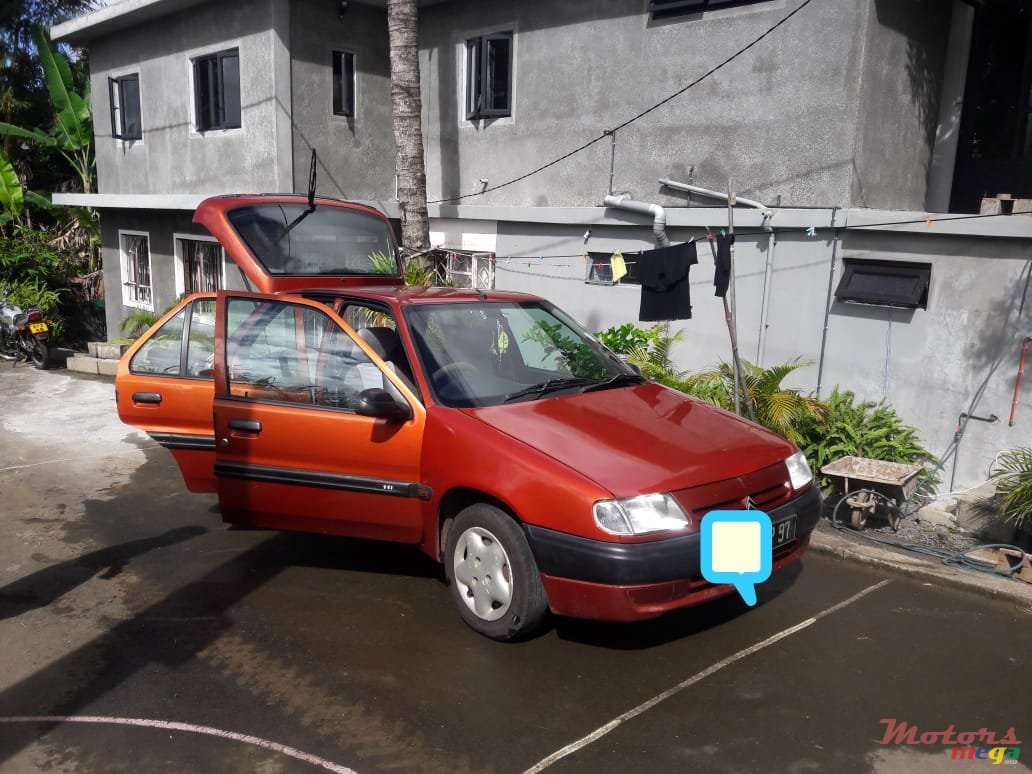 1997' Citroen Saxo photo #1