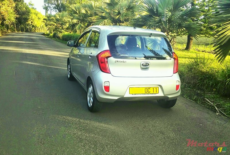 2011' Kia Picanto Full Executive photo #2