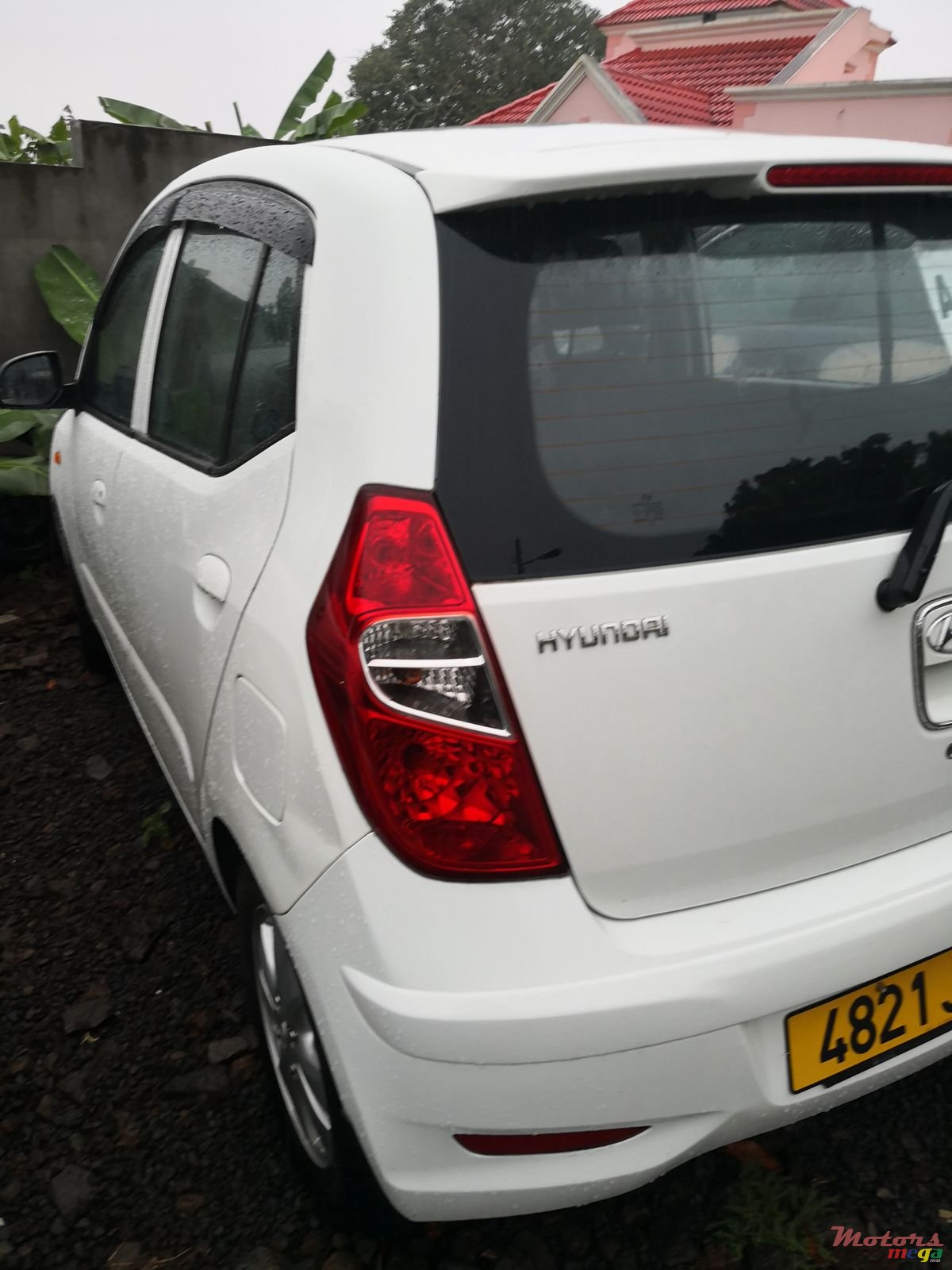 2012' Hyundai i10 photo #5