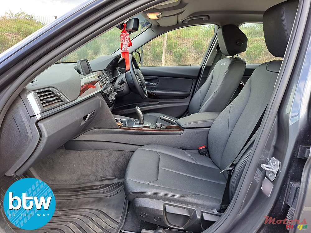 2018' BMW 3 Series photo #5