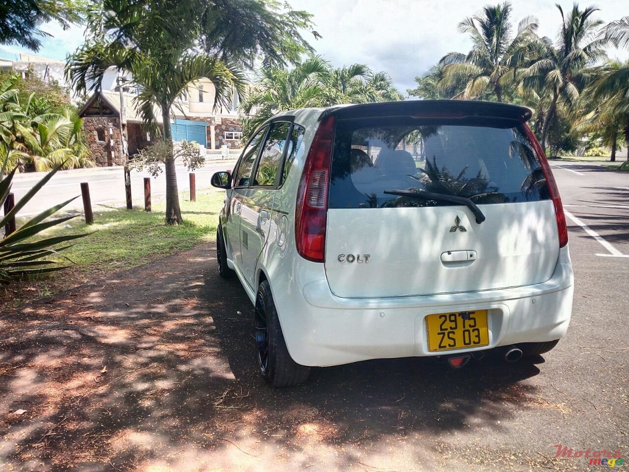 2003' Mitsubishi Colt photo #4