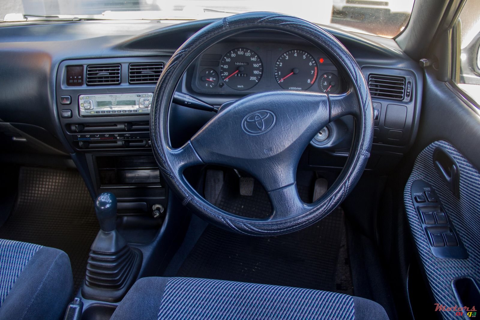 1995' Toyota Corolla photo #4