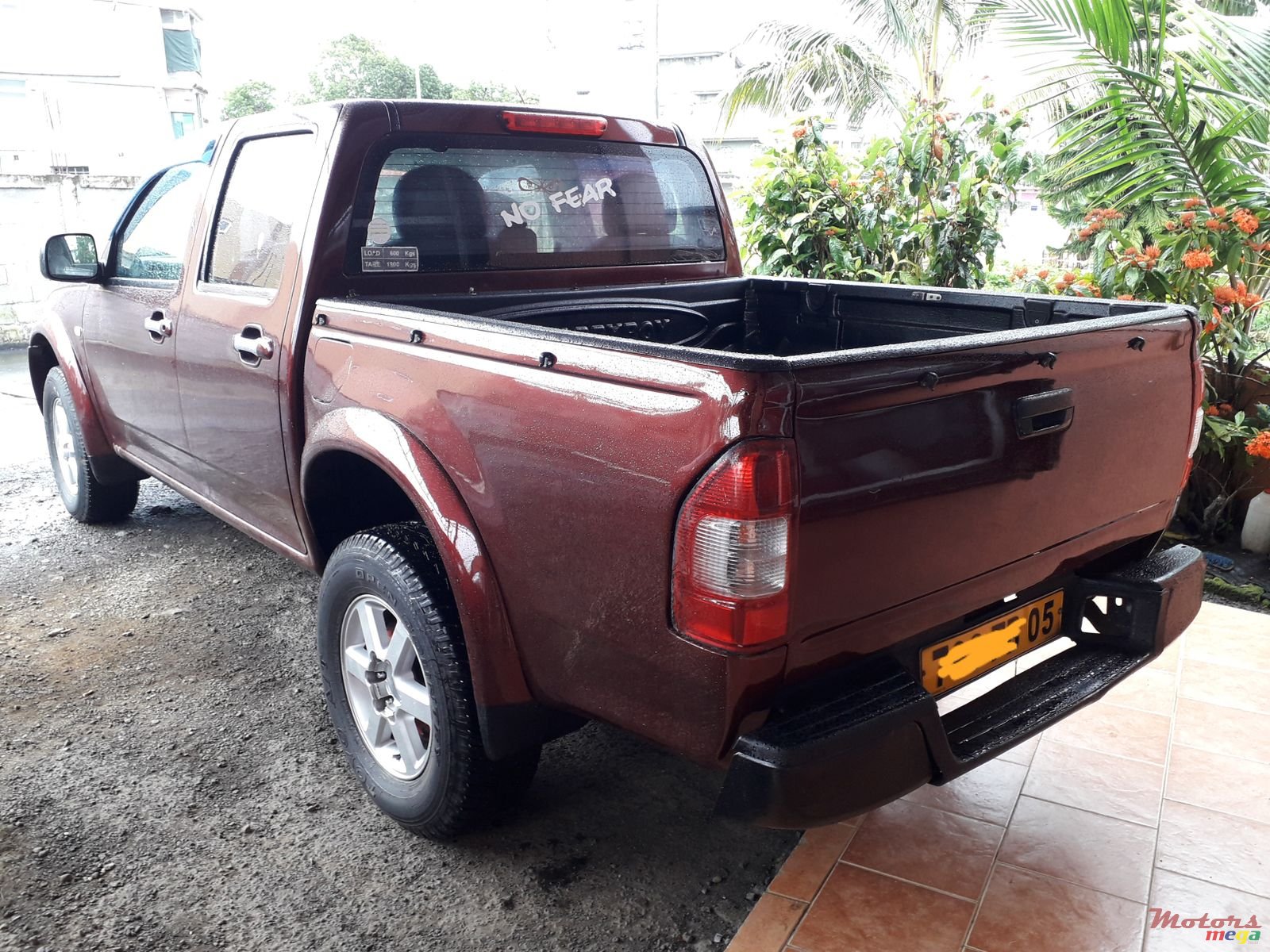 2005' Isuzu KB Series KB300 photo #1