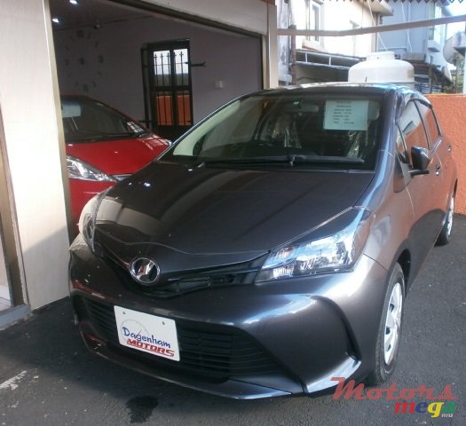 2014' Toyota Vitz photo #1