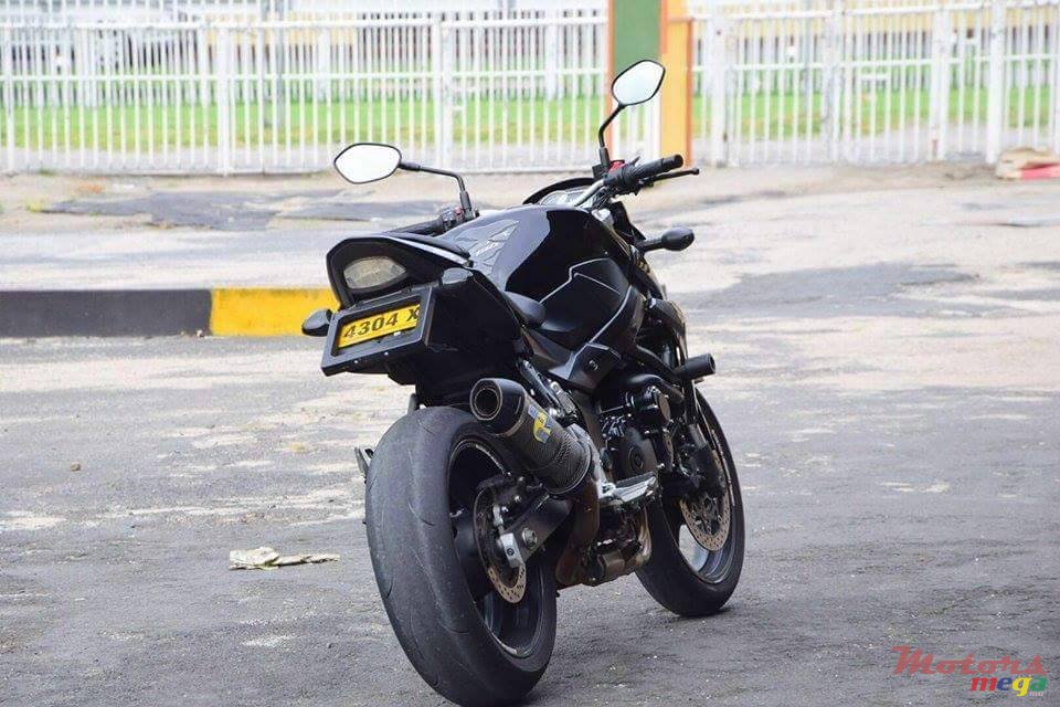 2012' Suzuki GSR 750 photo #2