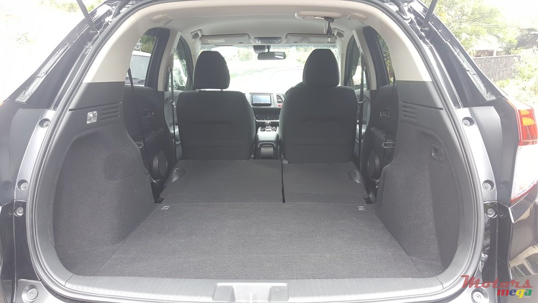 2015' Honda HR-V Vezel Hybrid photo #7