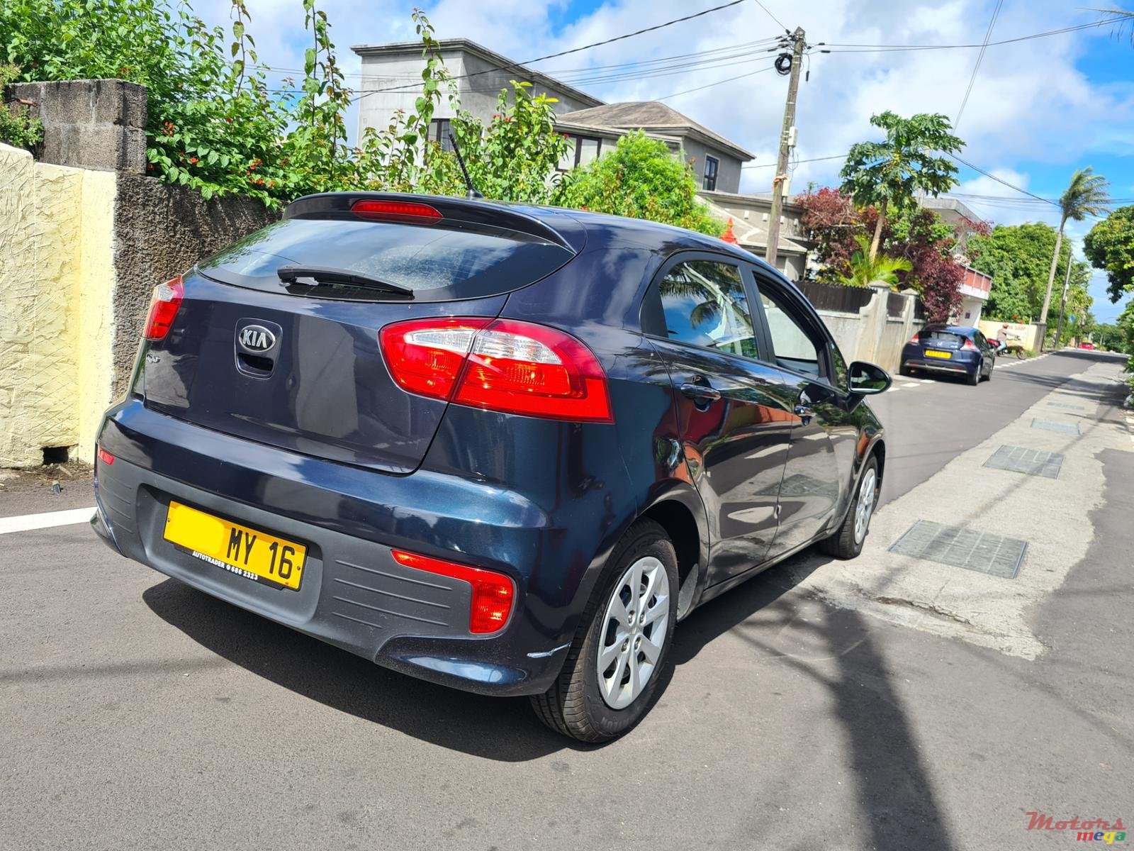 2016' Kia Rio Hatchback photo #3