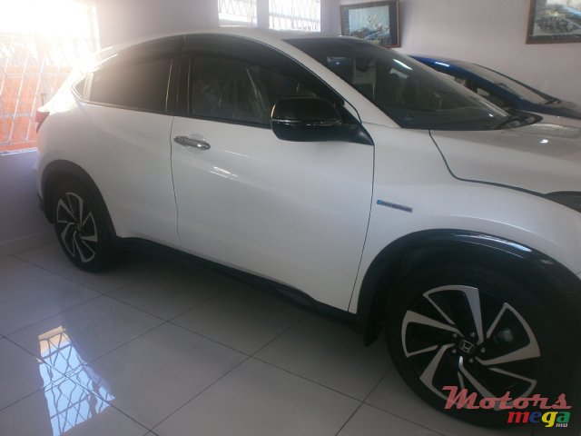 2017' Honda Vezel Rs photo #4