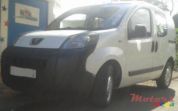 2011' Peugeot Bipper photo #1