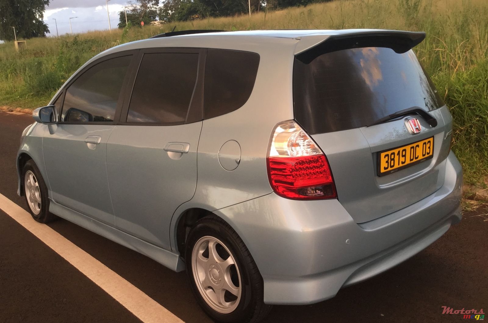 2003' Honda Fit photo #4