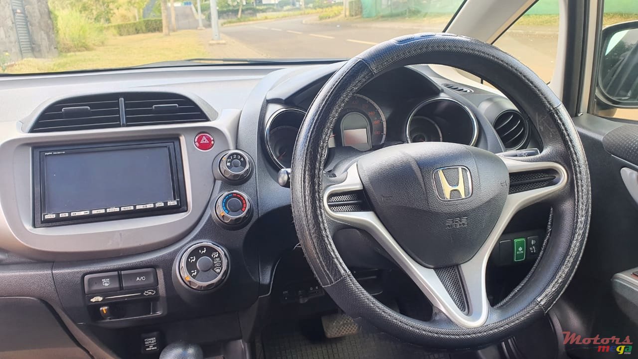 2012' Honda Fit photo #2