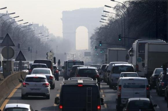 France Says Diesel Cars a 'Mistake,' Announces Phase-Out Plans