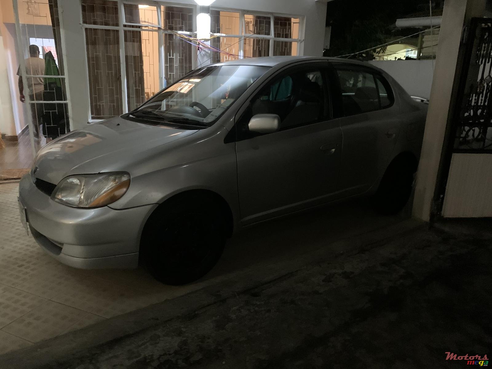 2001' Toyota Echo photo #2