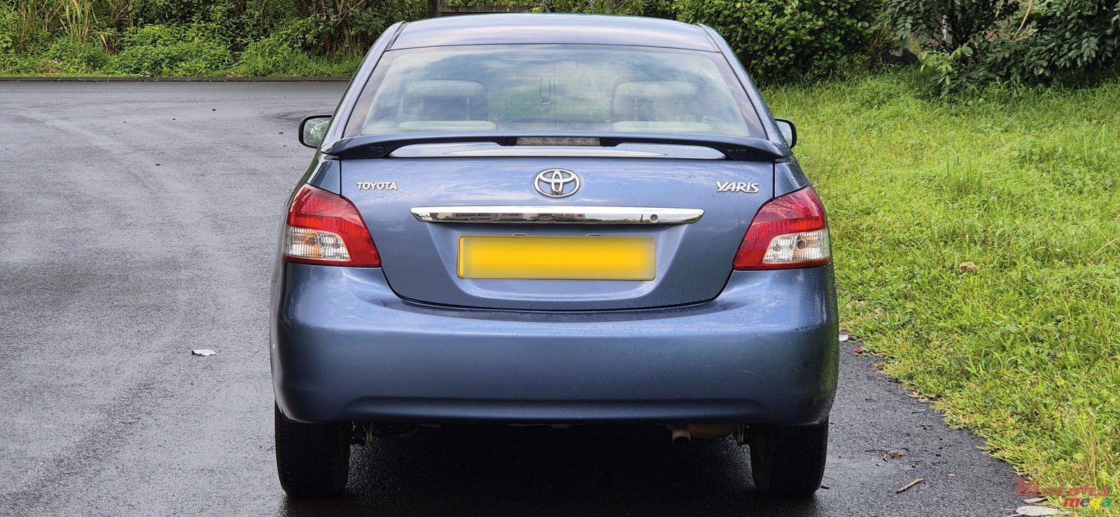 2008' Toyota Yaris photo #4