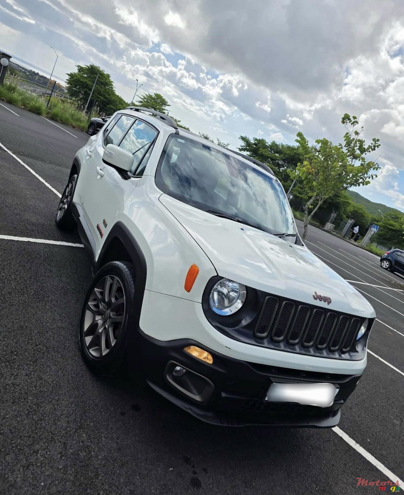 2018' Jeep Renegade photo #1