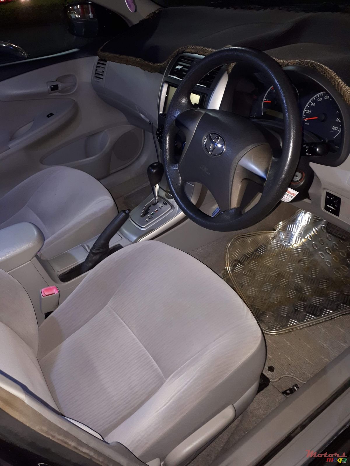 2007' Toyota Axio photo #2