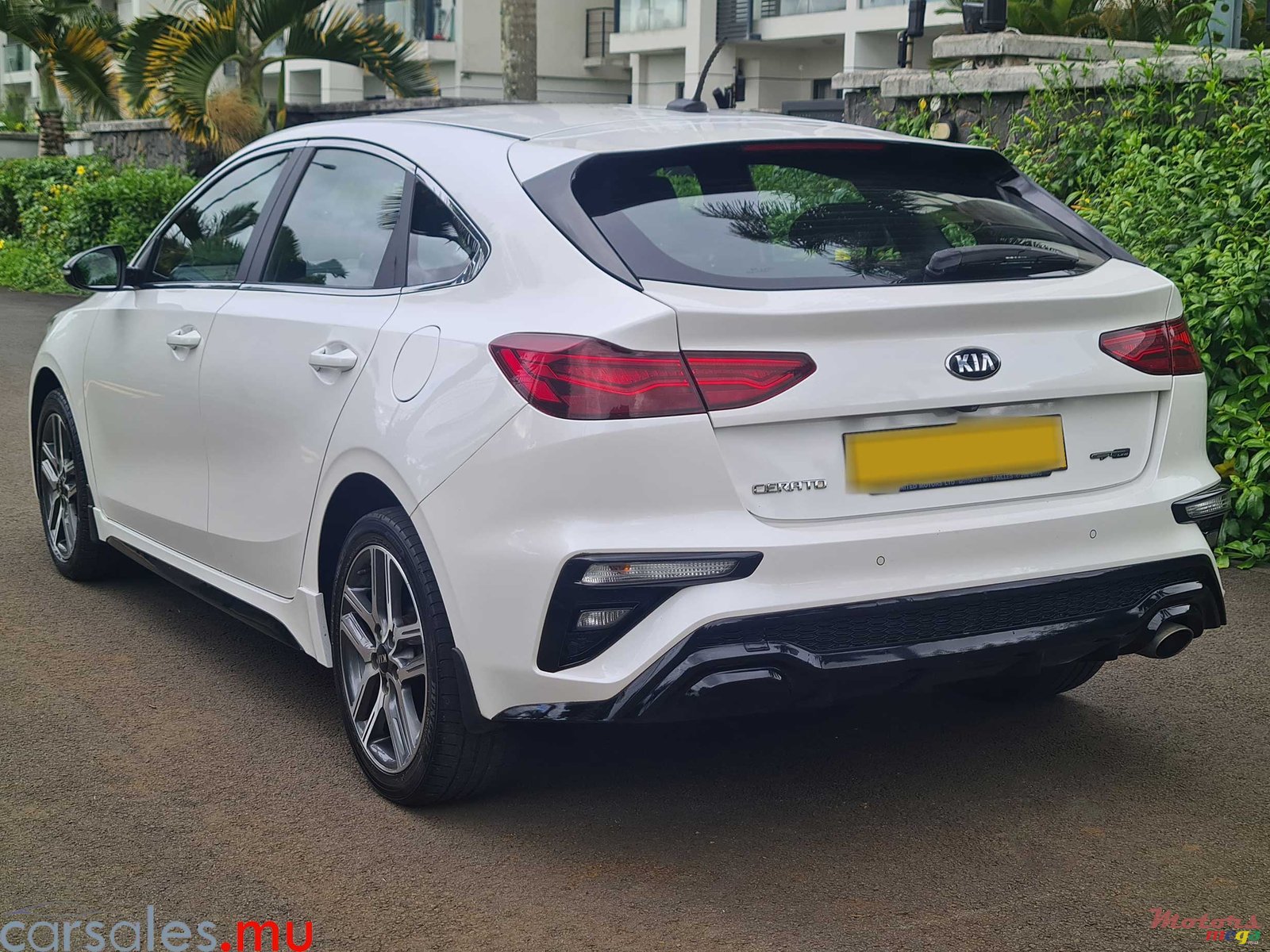 2020' Kia Cerato 1.6 Hatchback photo #3