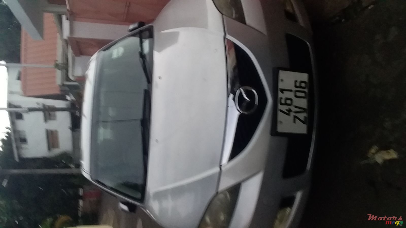 2006' Mazda Axela photo #1