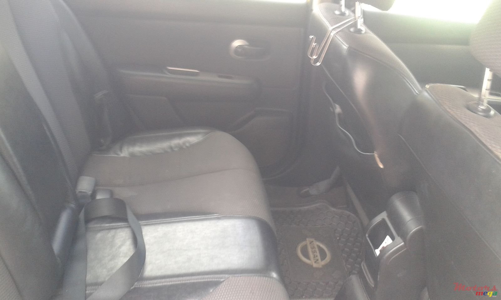 2005' Nissan Tiida photo #4