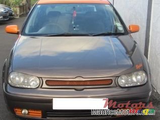 1999' Volkswagen Golf photo #2