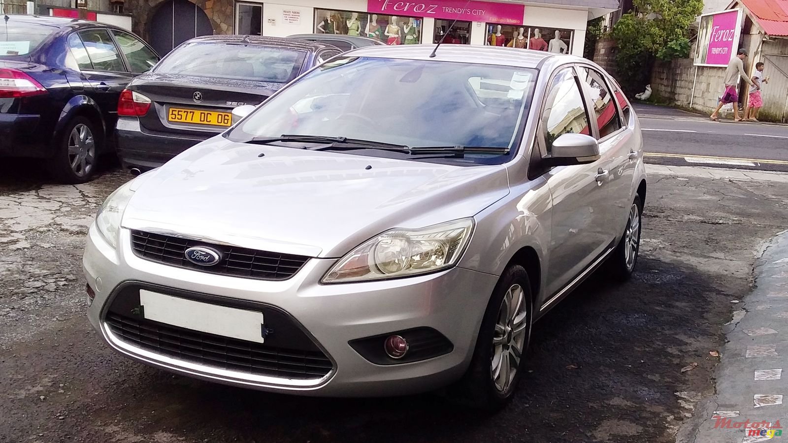 2010' Ford Focus photo #1