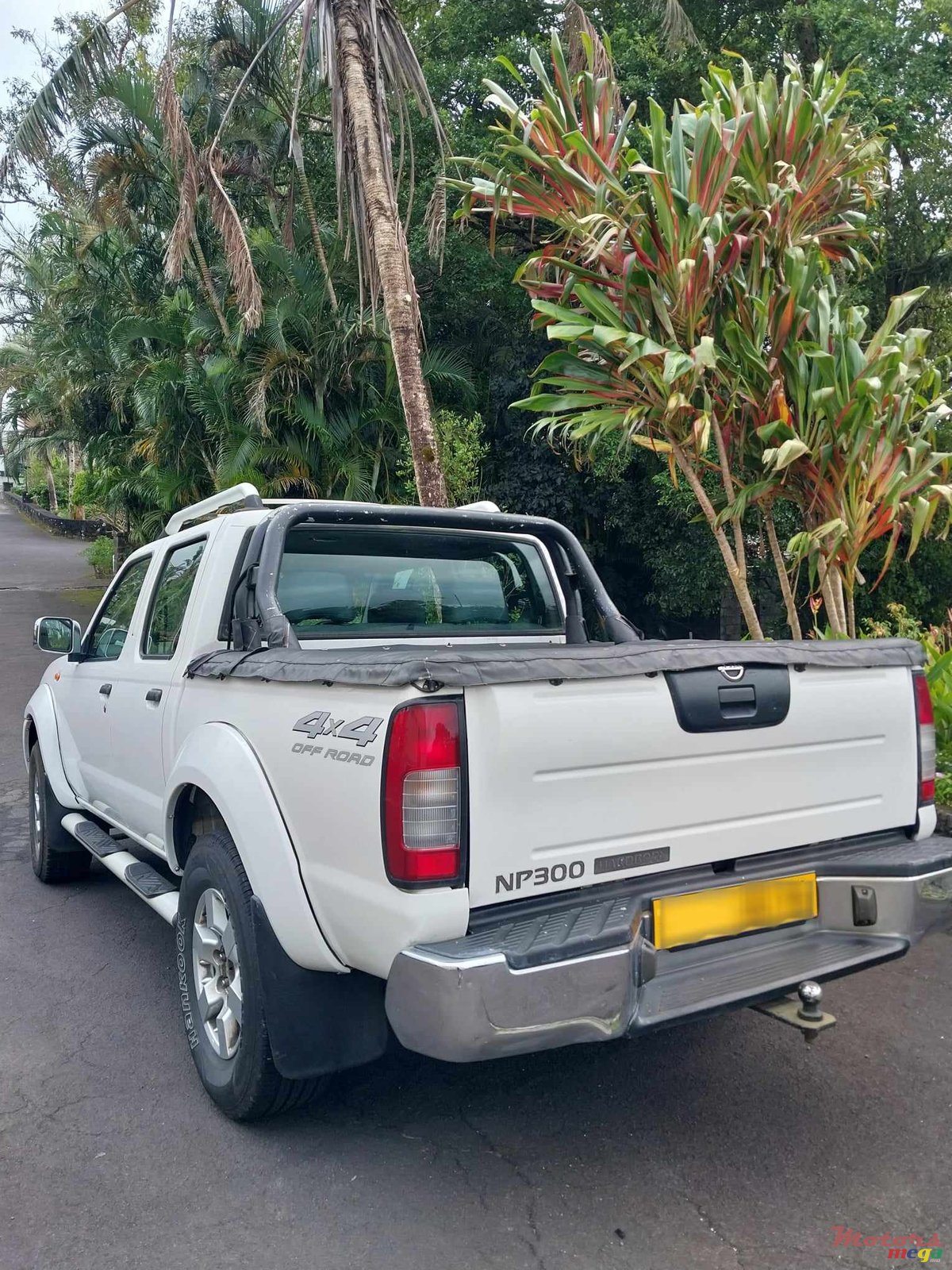 2014' Nissan NP300 photo #7