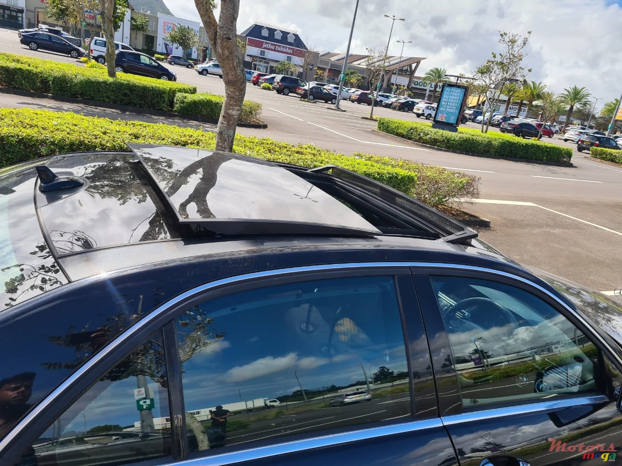 2013' Mercedes-Benz E-Class photo #4