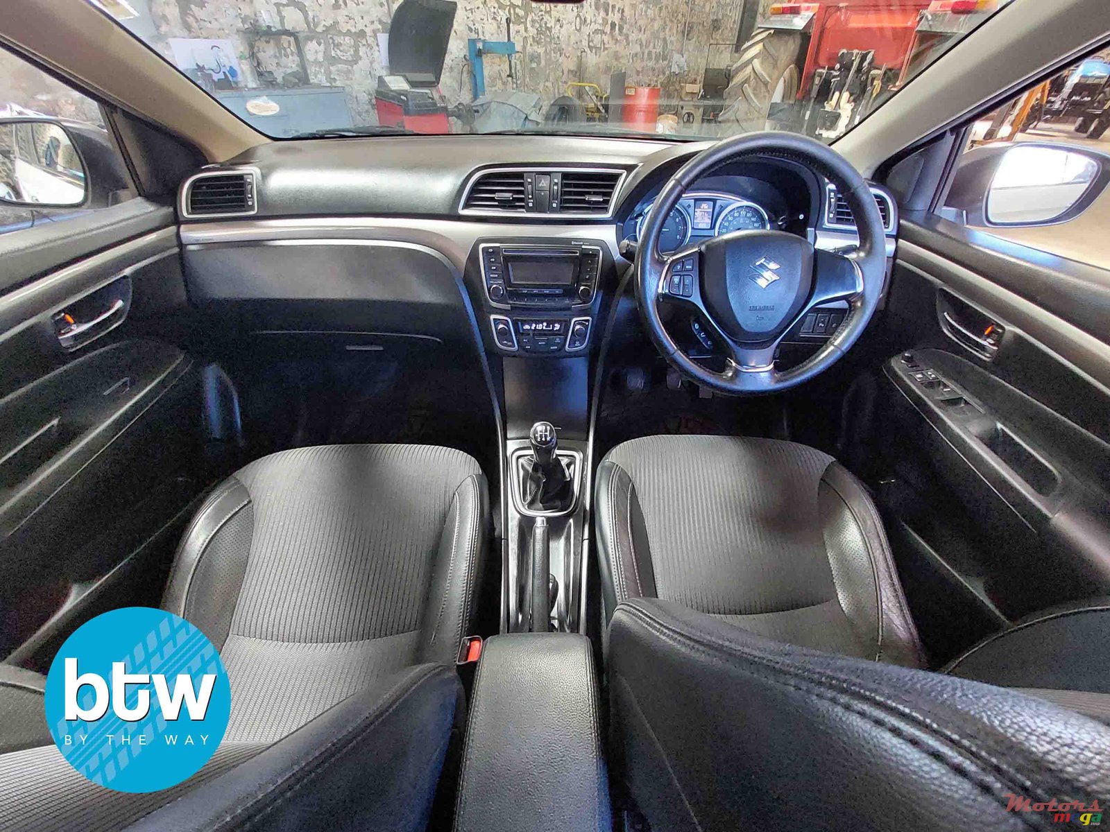 2016' Suzuki photo #6