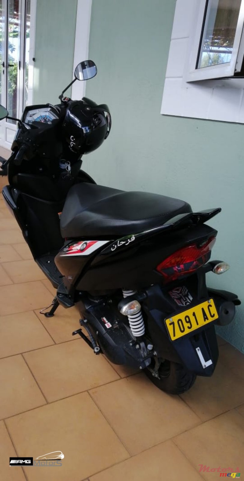 2017' Yamaha RAY ZR115 photo #2