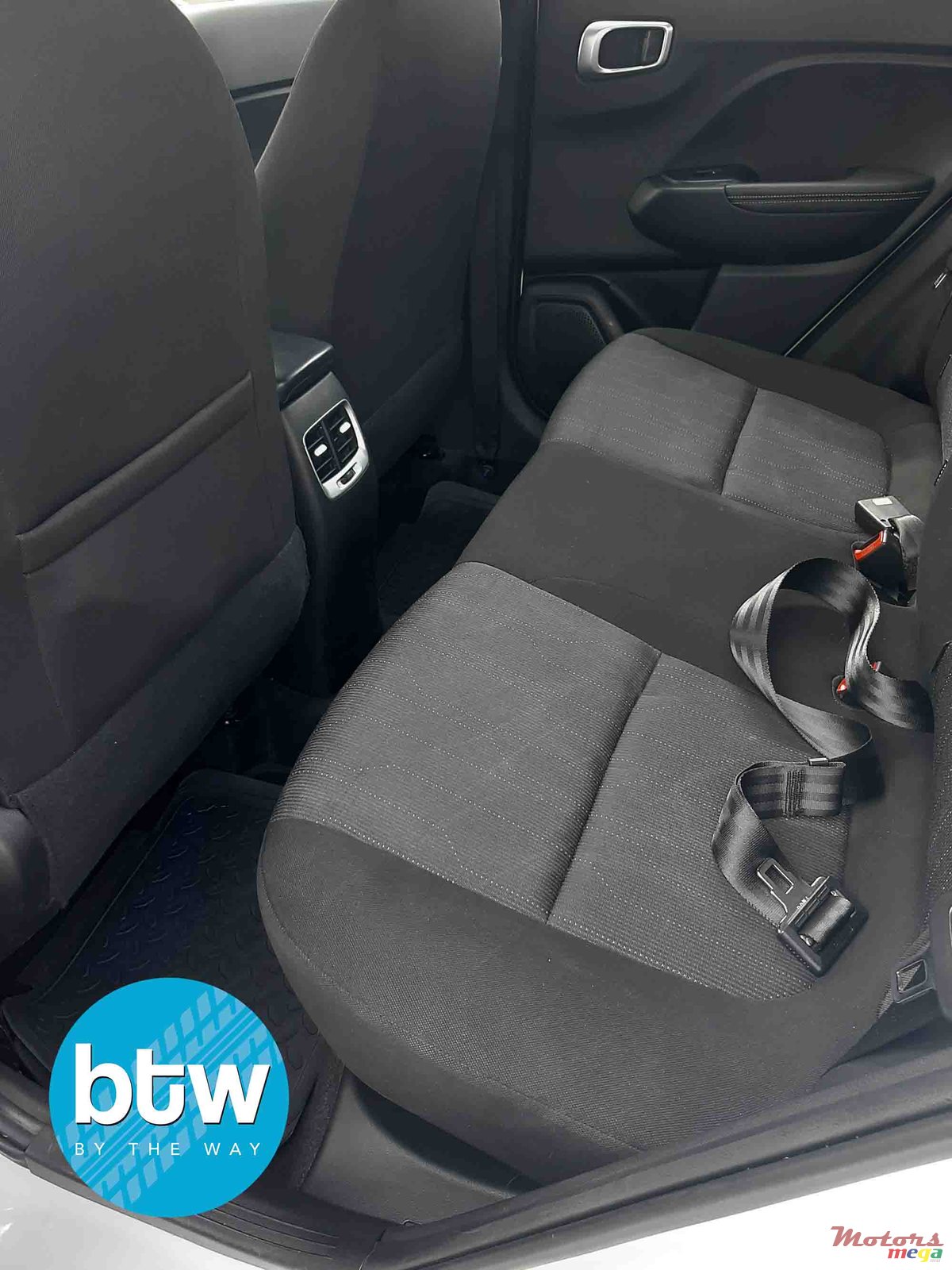 2020' Hyundai photo #4