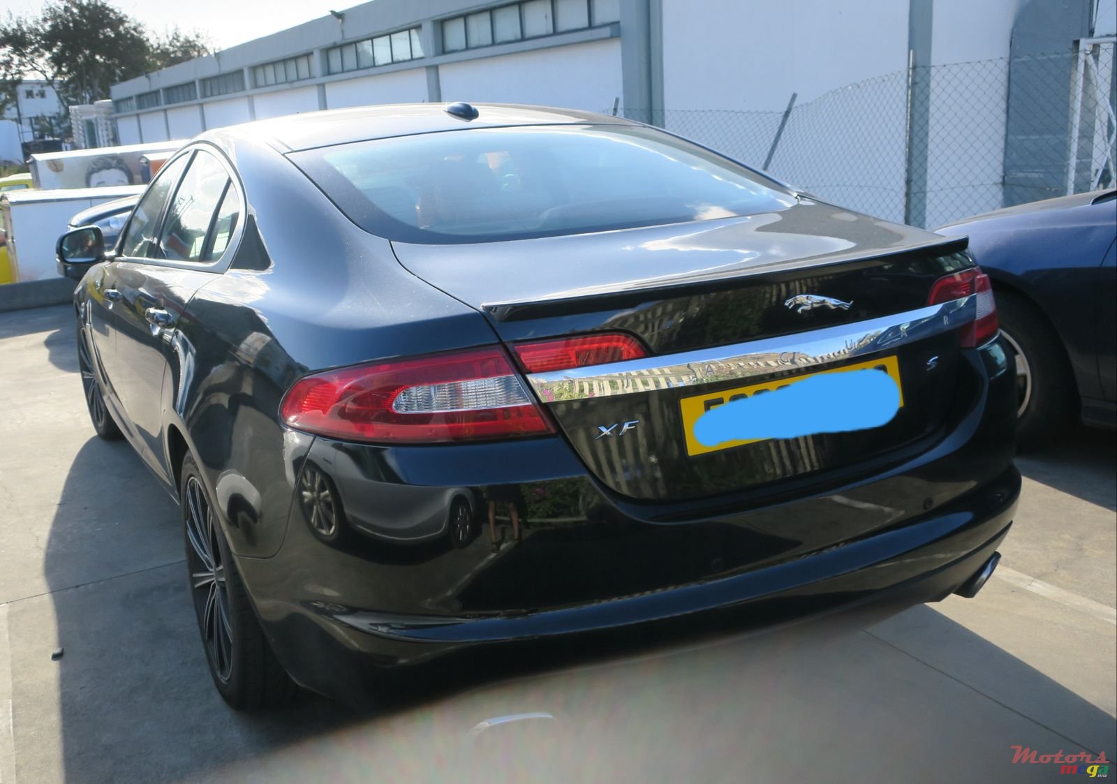 2010' Jaguar XF photo #2