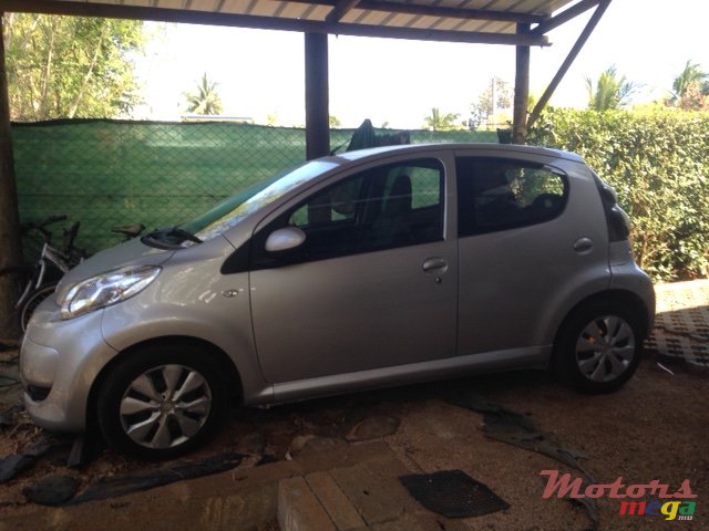 2012' Citroen C1 photo #1