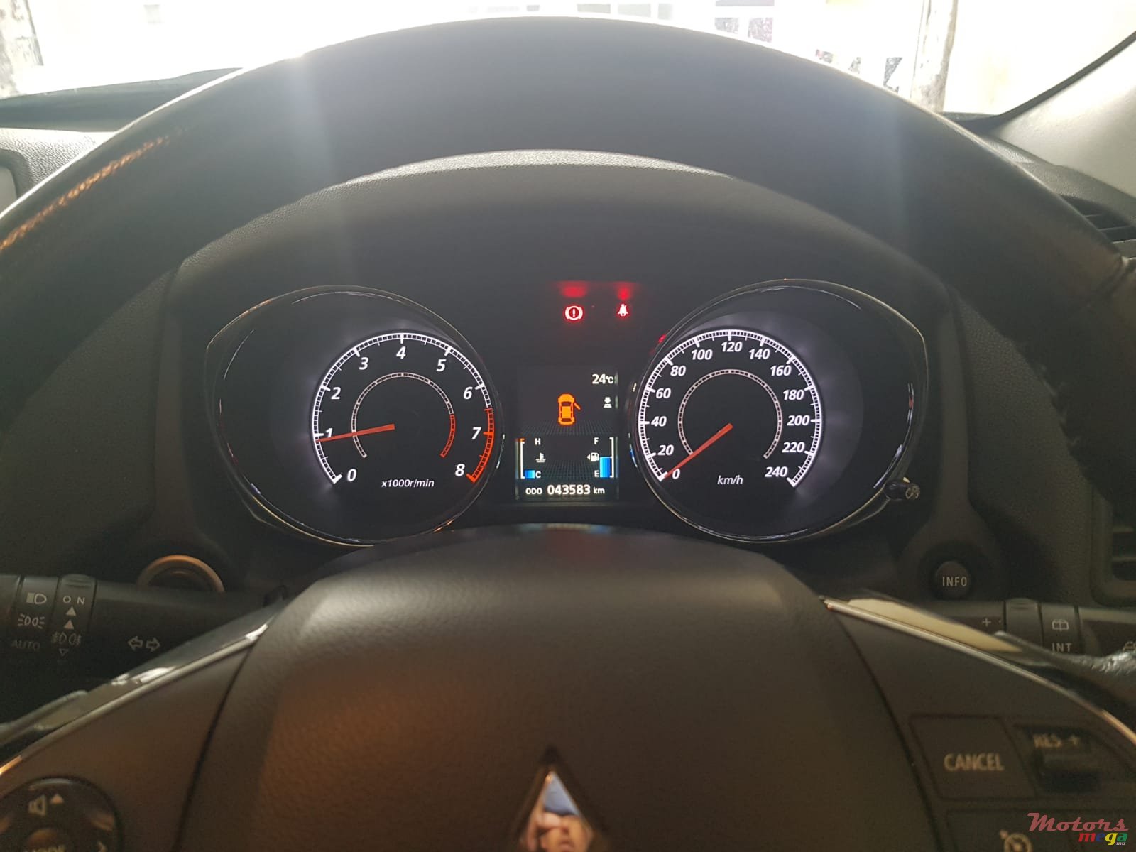 2017' Mitsubishi ASX photo #3