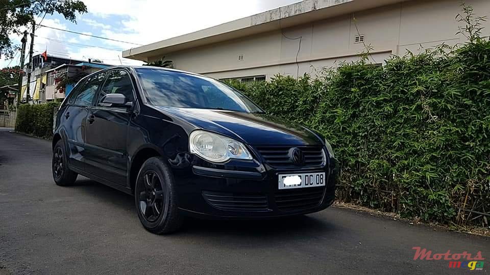 2008' Volkswagen Polo photo #1