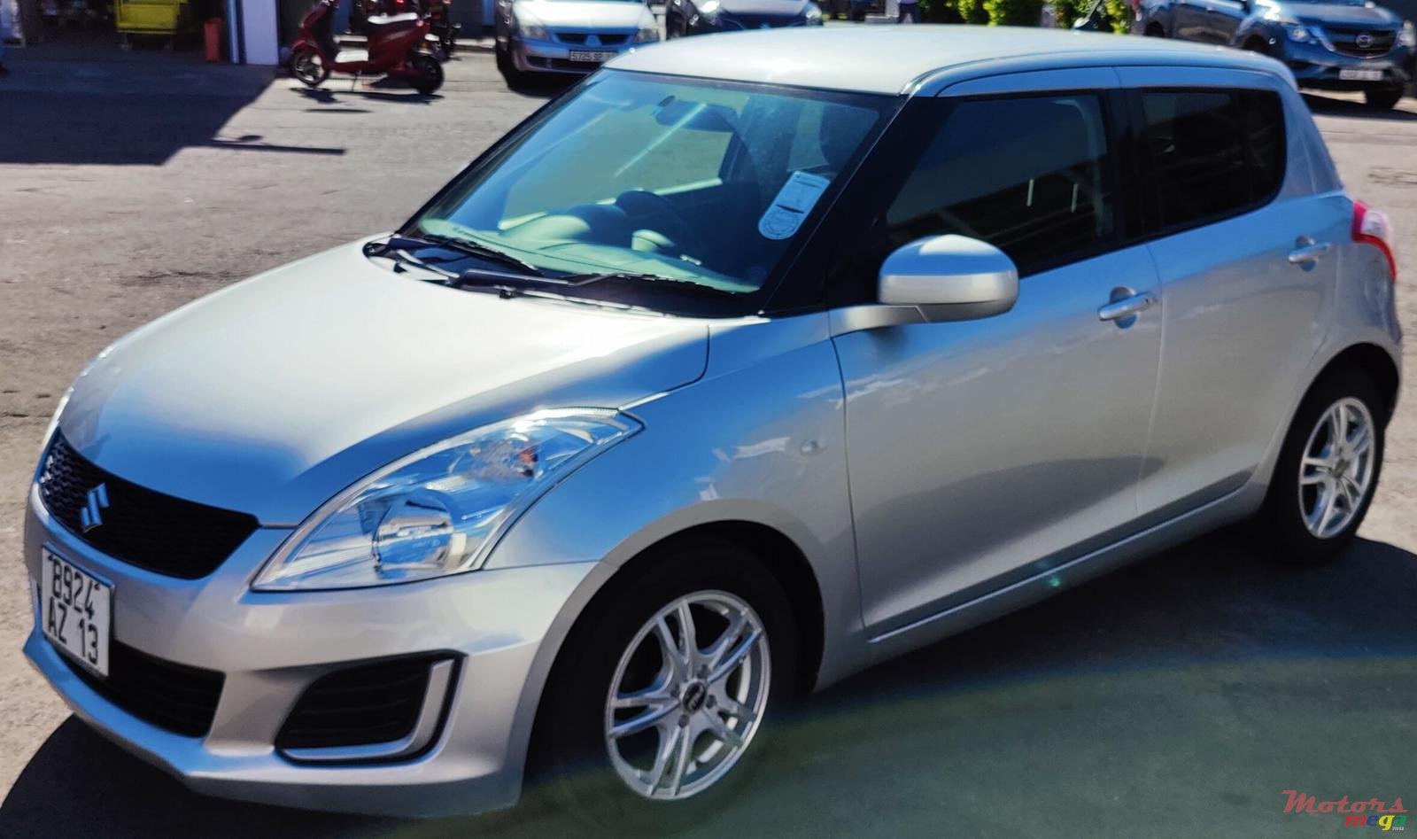 2013' Suzuki Swift photo #4