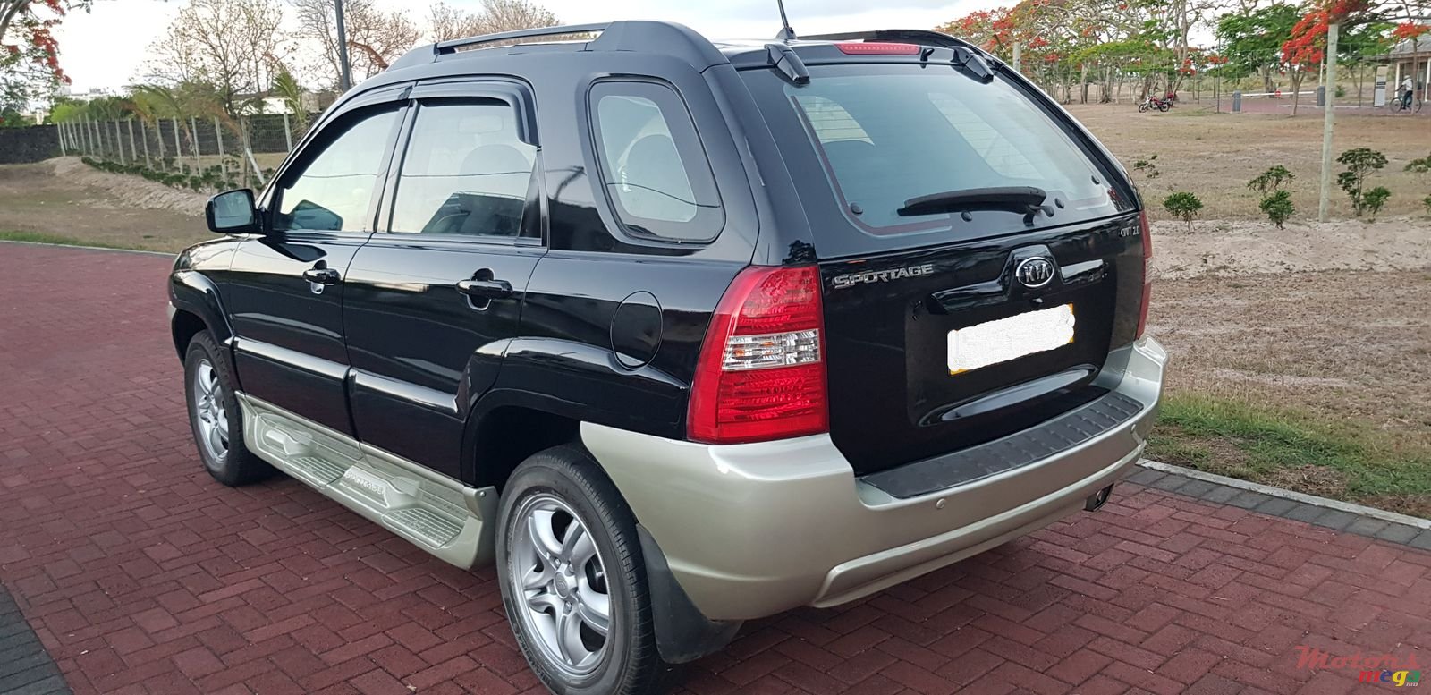 2005' Kia Sportage photo #2