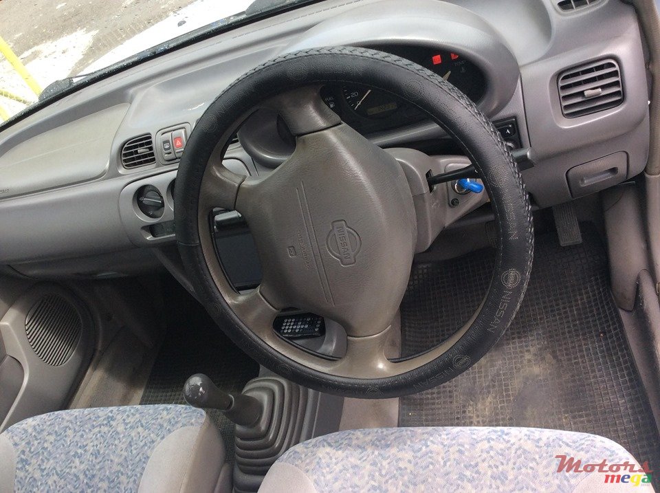 2001' Nissan March AK11 photo #7