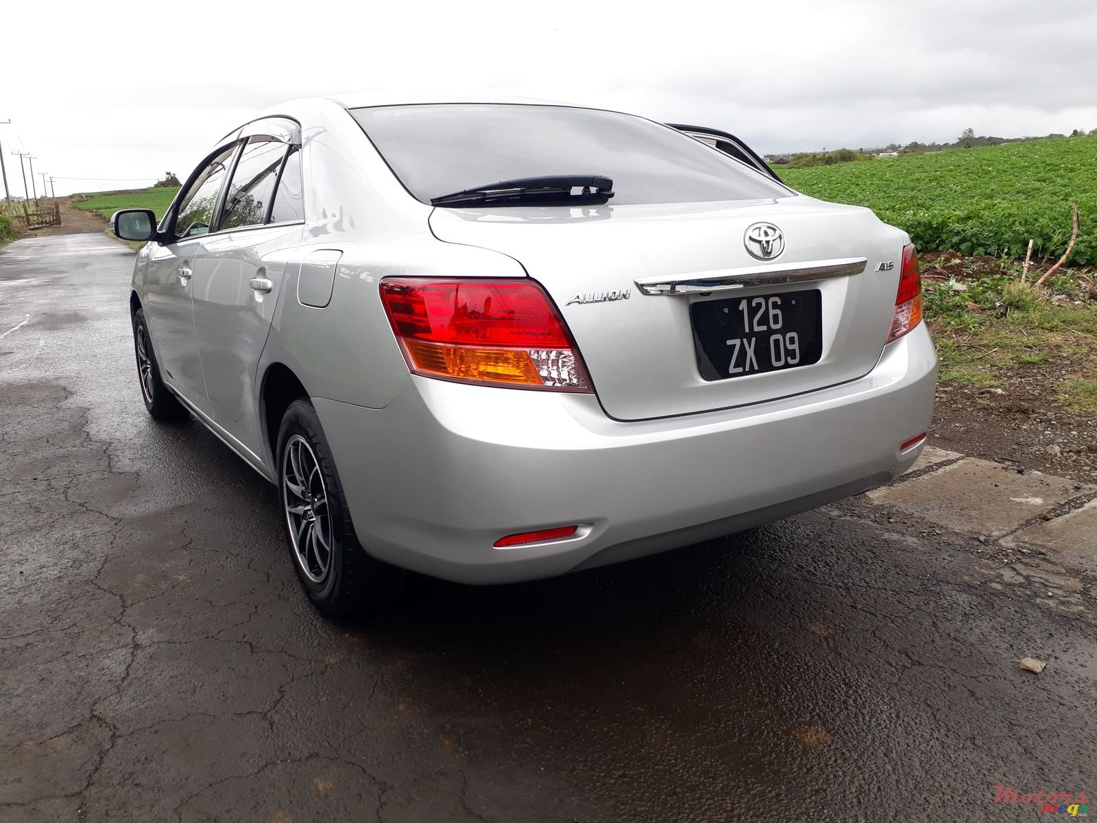 2009' Toyota Allion A15 photo #3